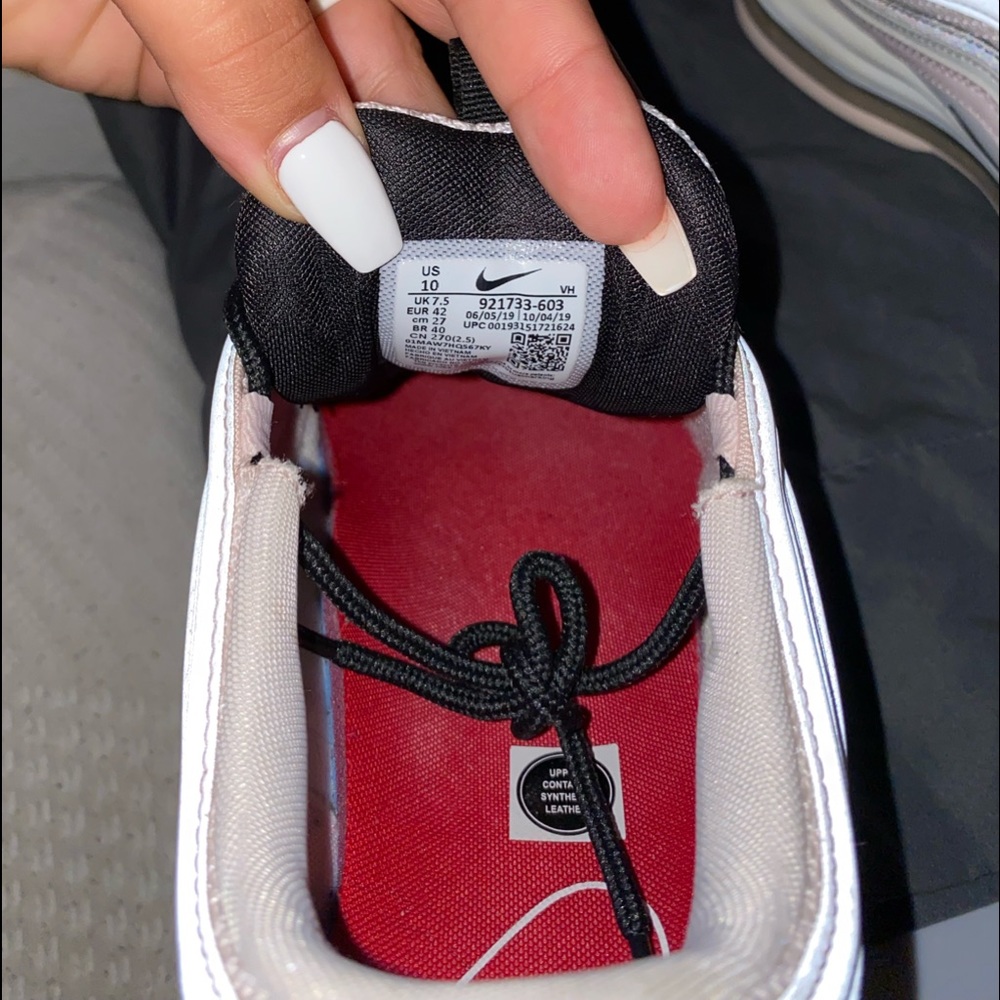 Shoes - Picture 3 of 5